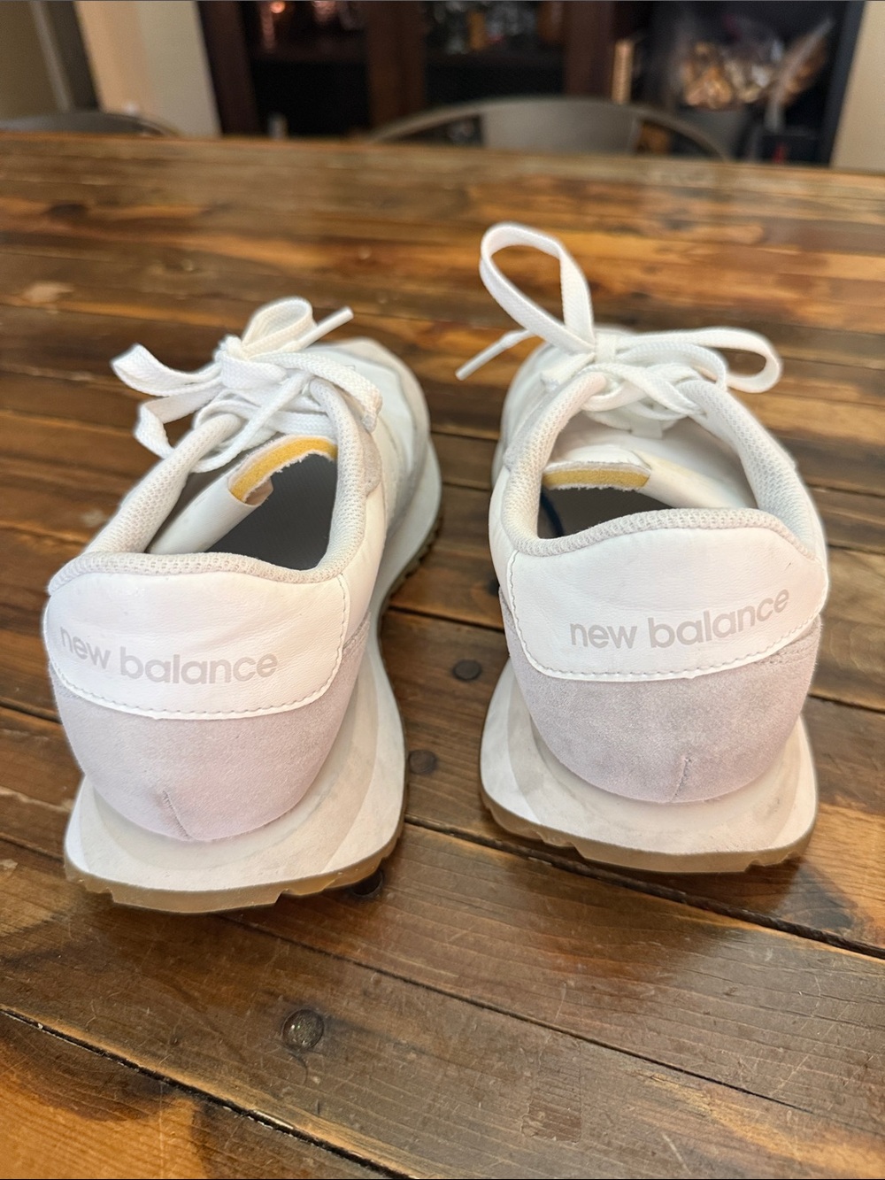 New Balance 237 - Picture 4 of 8